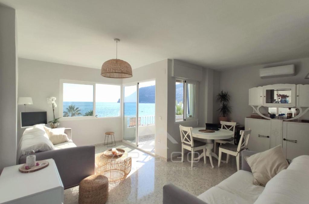 La Herradura Apartment | Quiet Beachfront Apartment