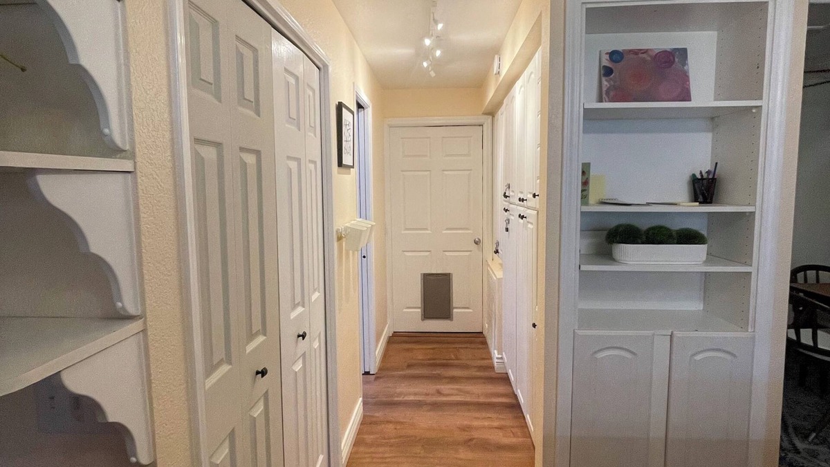 Red Bluff House | Quiet bungalow! 5min from I-5, hwy 36 & hwy 99 — 4min to Red Bluff Fairgrounds
