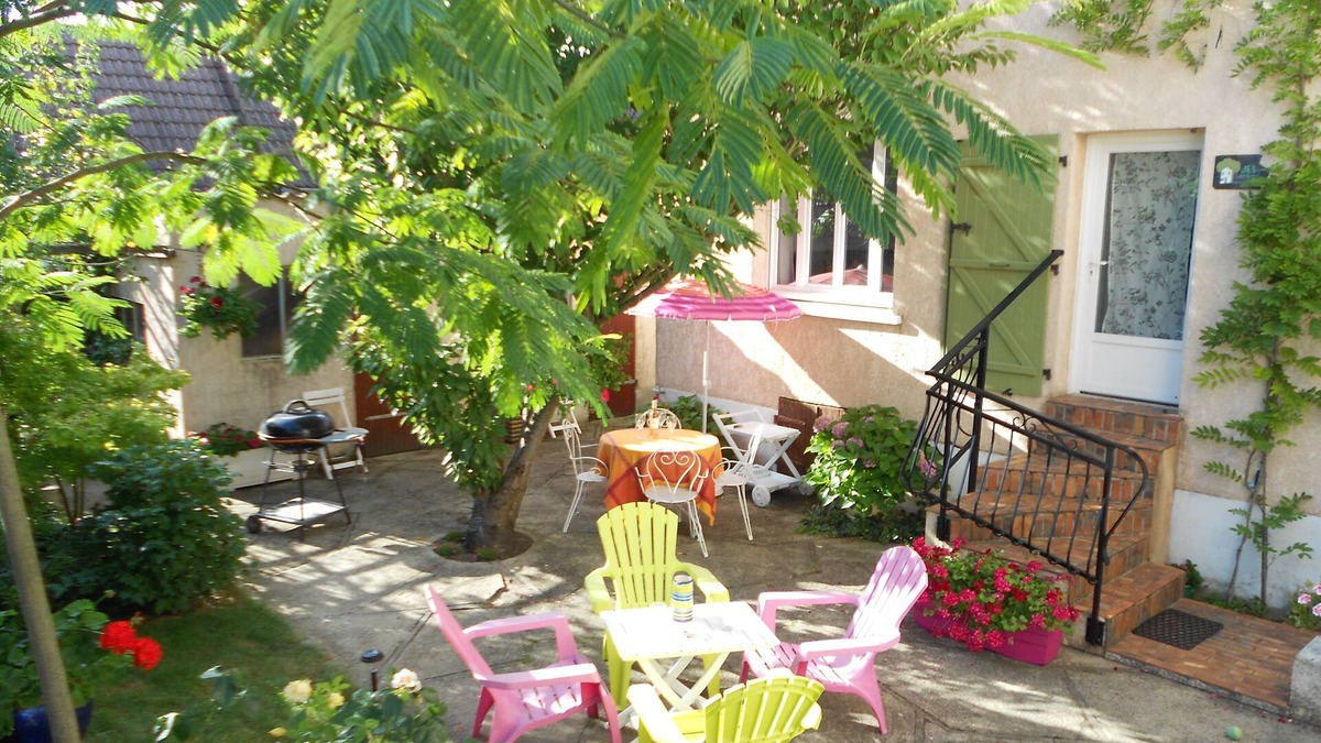 Ballancourt Cottage | Quiet cottage - in the countryside - downtown - close to Paris