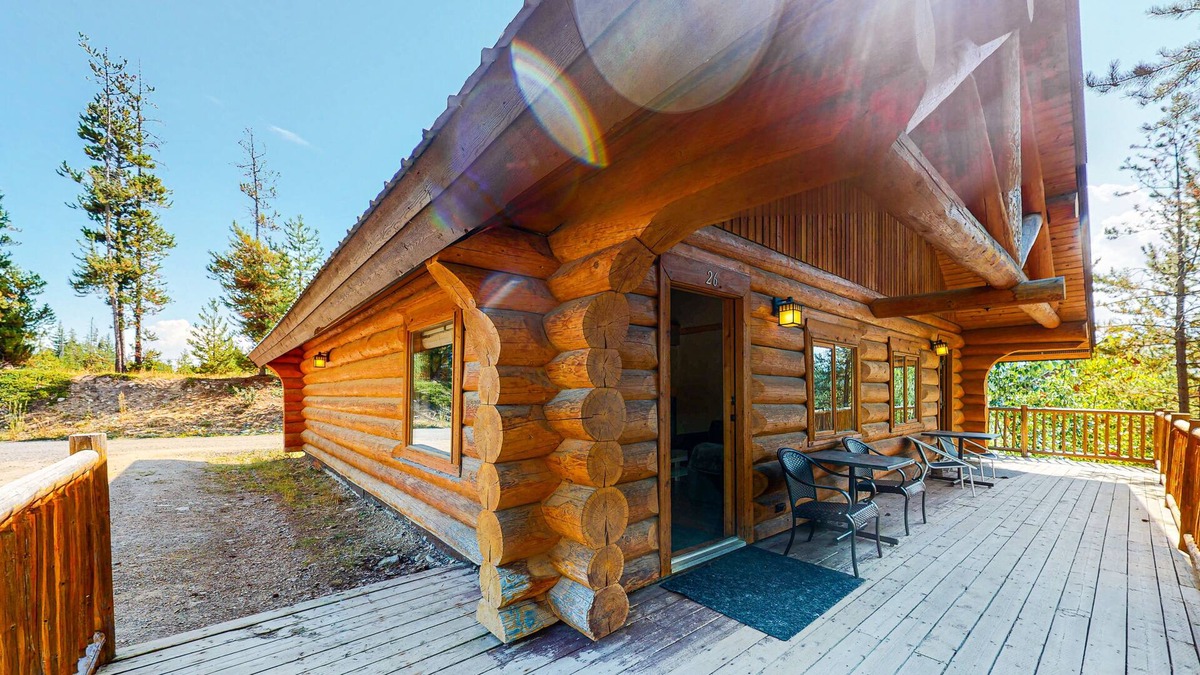 Lac Le Jeune Cabin | Quiet cabin getaway with private deck, full kitchen, & complimentary internet