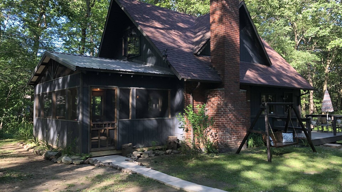 Gray House | Quiet cabin in a perfect location; close to skiing, hiking and biking trails.