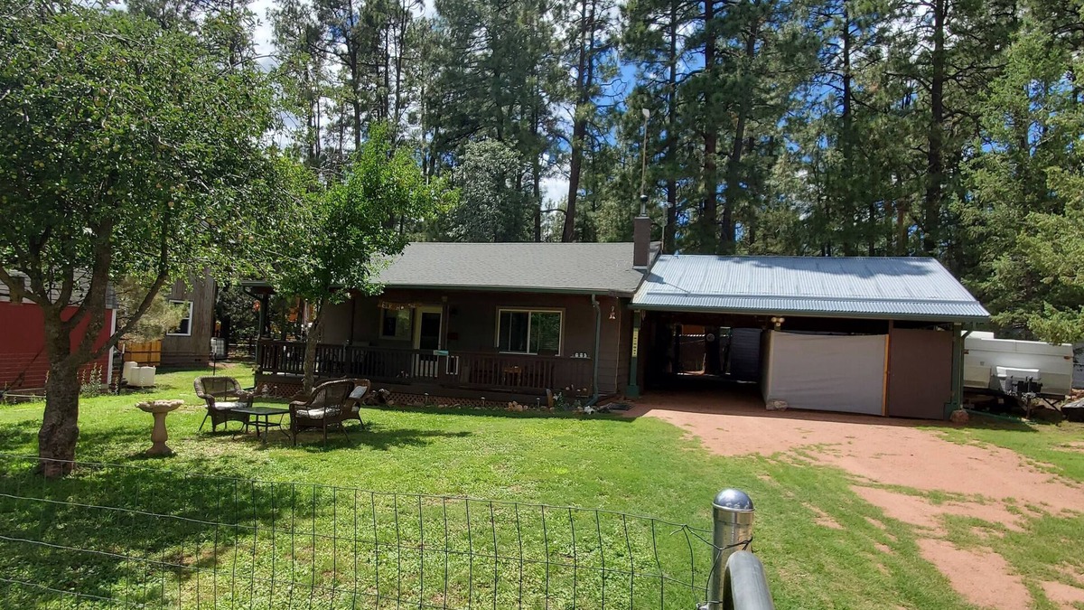 Payson Cabin | Quiet cabin nestled under Mogollon Rim