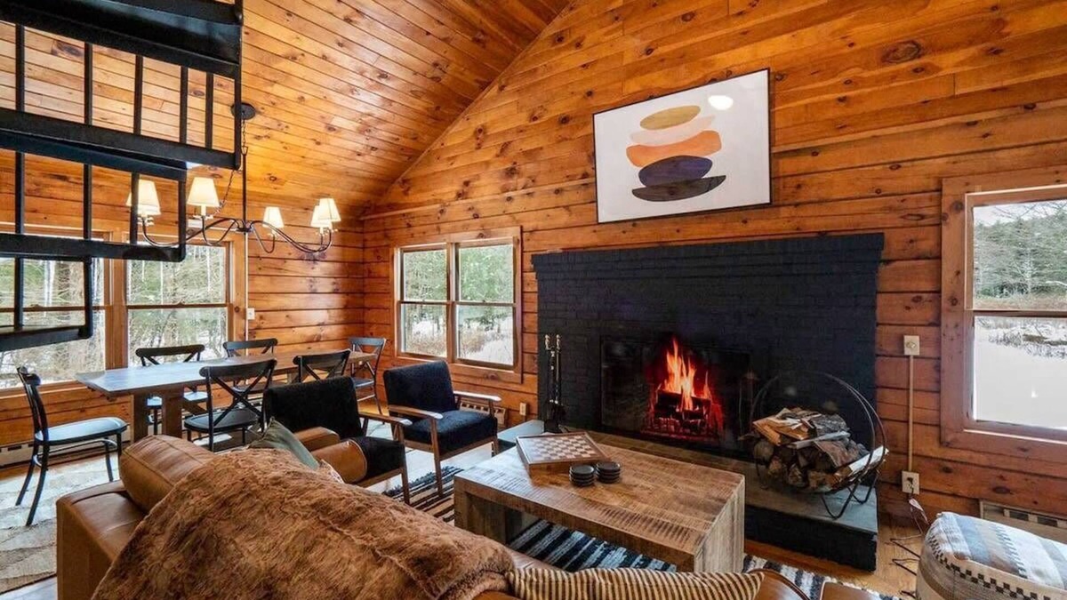 Becket House | Quiet Cabin On Over 12 Acres Of Woods!