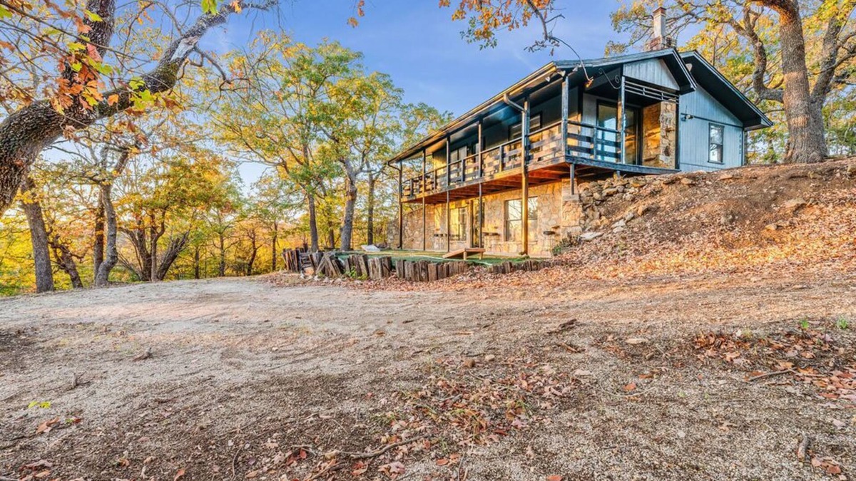 Sulphur Cabin | Quiet cabin with gorgeous views in the Arbuckle Mountains & near the lake.