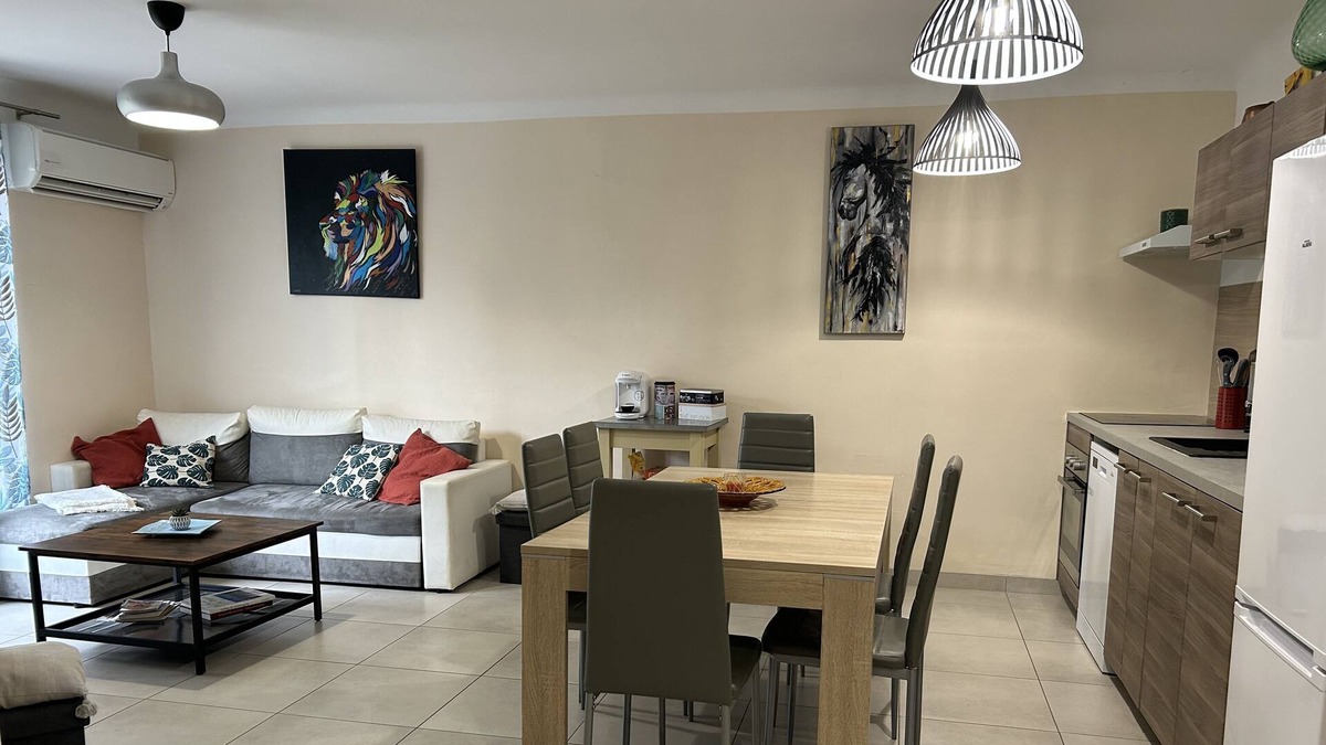 Velaux Villa | Quiet charming villa with terrace and garden