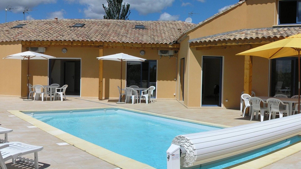 Roujan Villa | Quiet charming villa with a big terrace and swimming pool