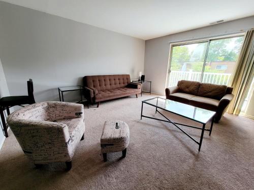 Elkins Park Apartment | Quiet, Comfortable Safe, Elkins Park-wparking