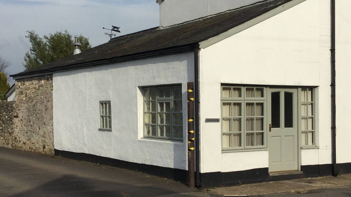 Axmouth Cottage | Quiet comfortable cottage, near the river estuary and with two local village pub