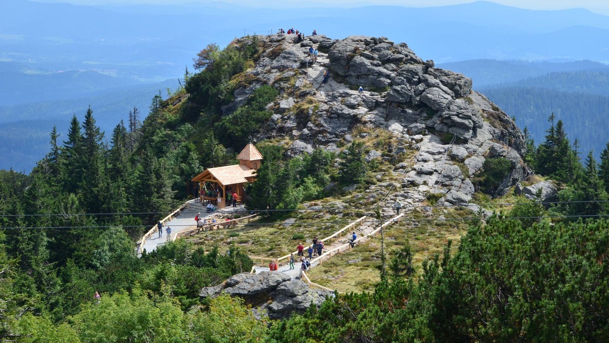 Gotteszell Apartment | Quiet, comfortable vacation apartment, large flower garden in Gotteszell/Bavarian Forest