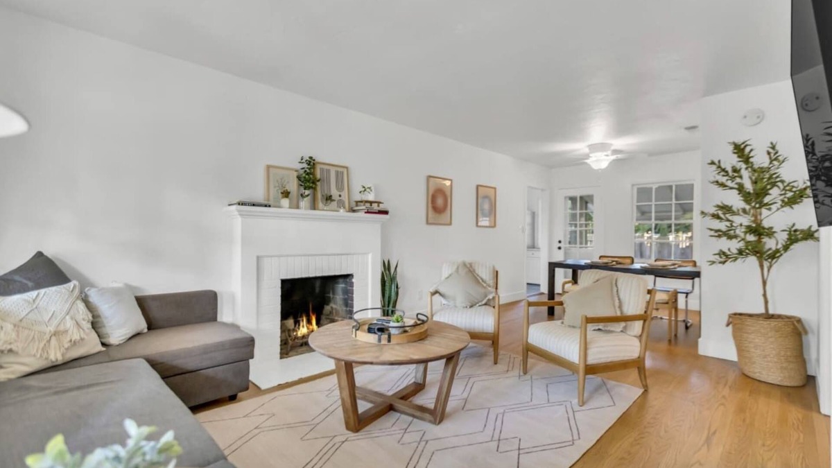 West Sacramento House | Quiet & Comfy-Family&Pet Friendly Riverfront 1mile