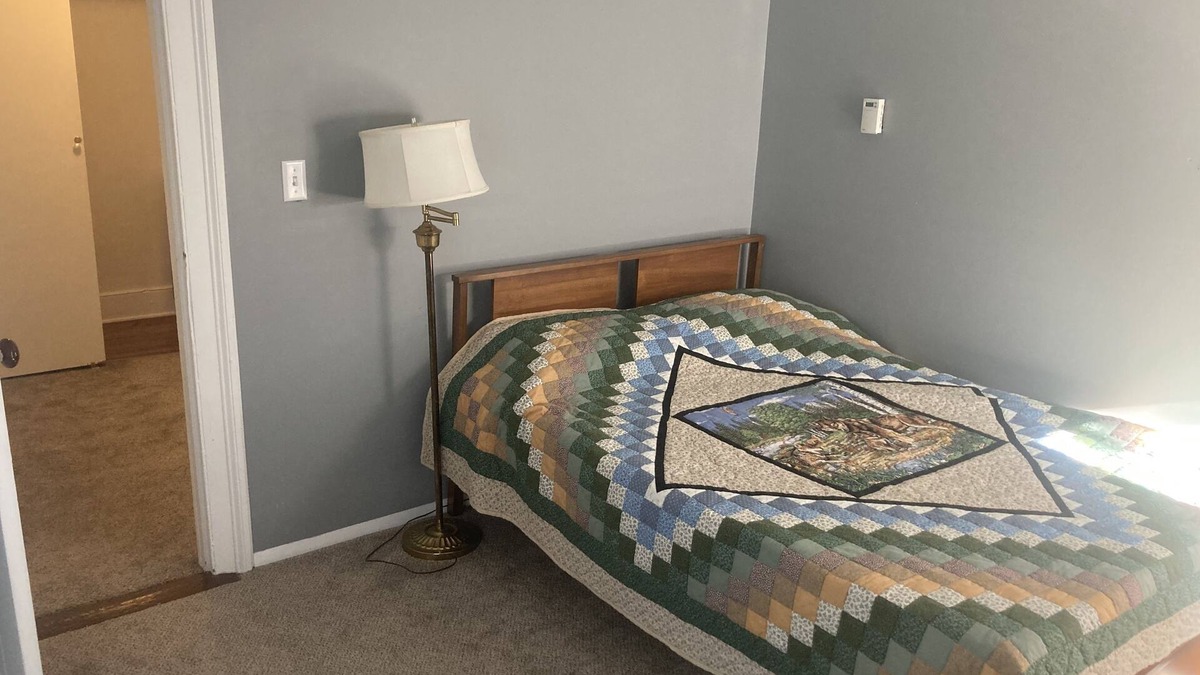 Newark Other | Quiet Country Apartment on a dead end road!