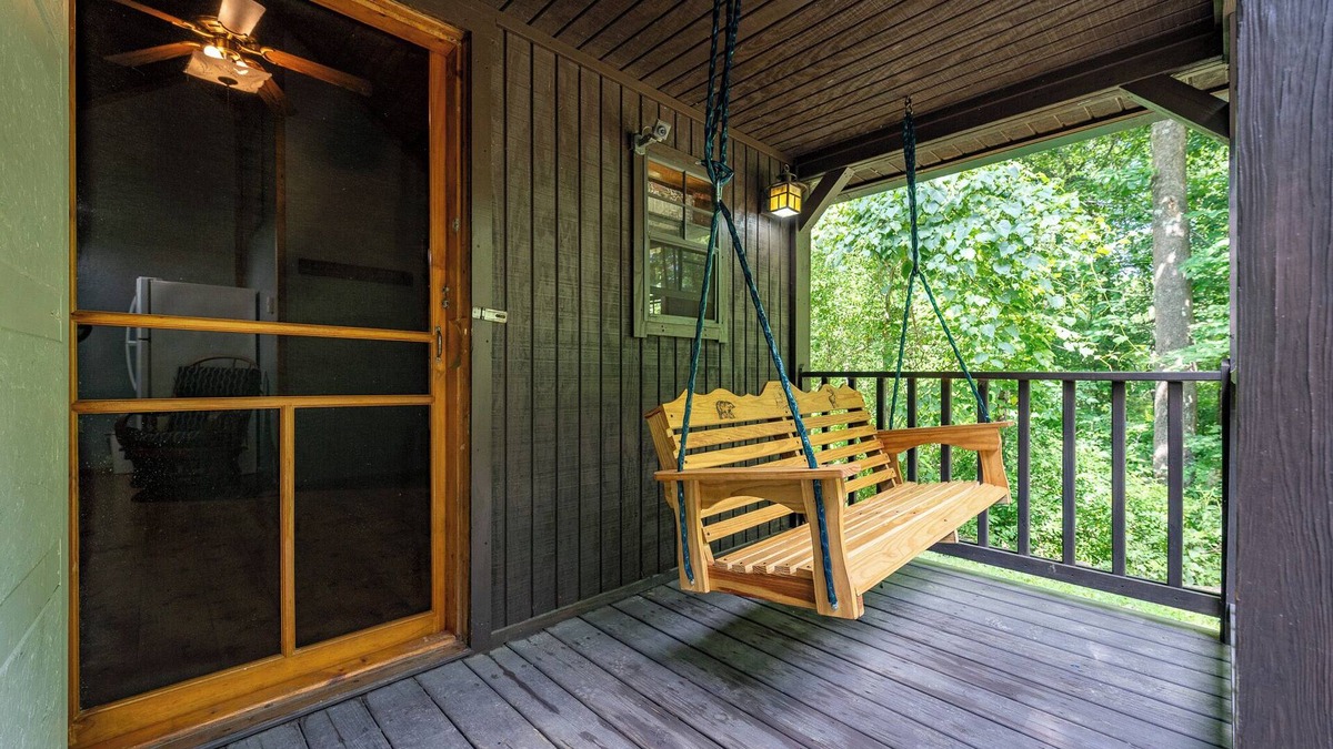 Sullivan Cabin | Quiet Country Cabin Near Trails & State Parks