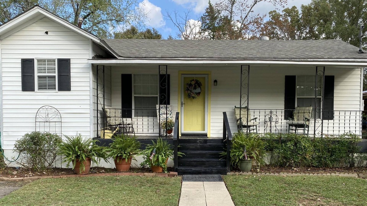 Freestate Cottage | Quiet country cottage - 5 min from major interstates