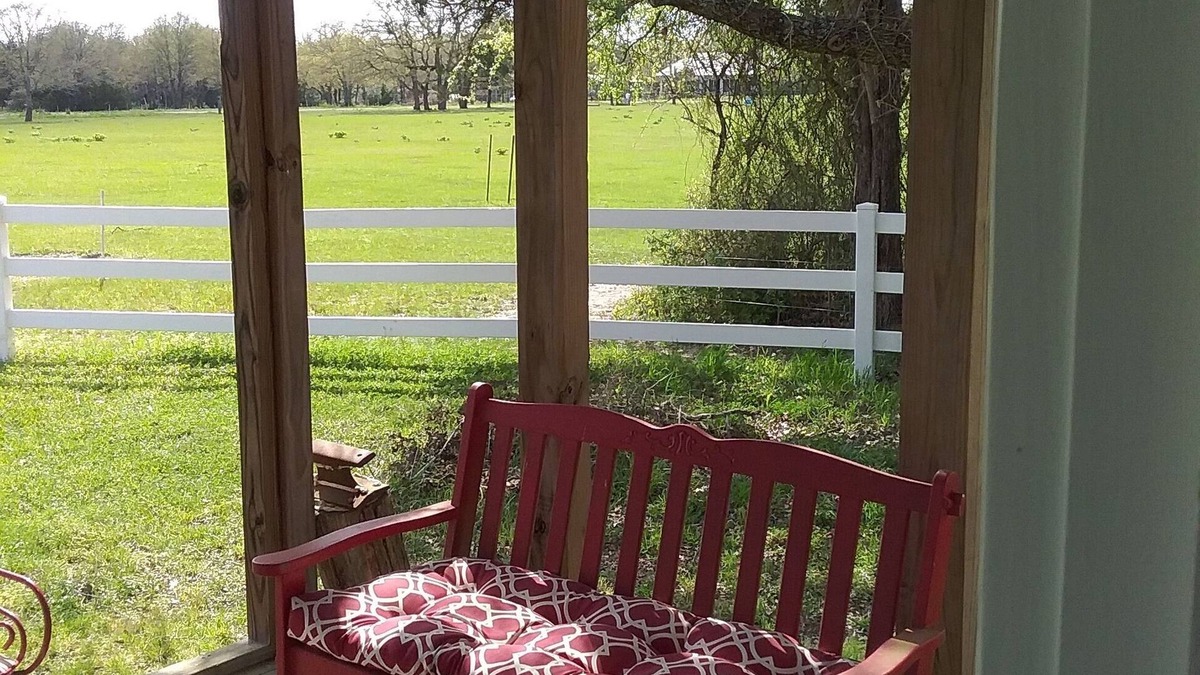 Ledbetter Cottage | Quiet Country Cottage