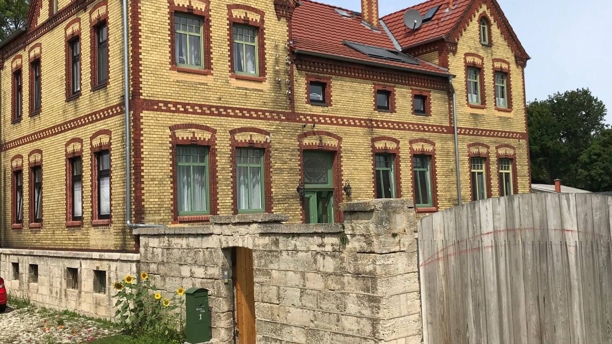 Wedderstedt Apartment | Quiet country house one-bedroom apartment with 9000 sqm garden
