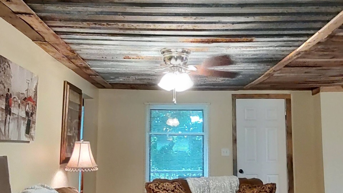 Town of Jerusalem House | Quiet country setting pets welcome