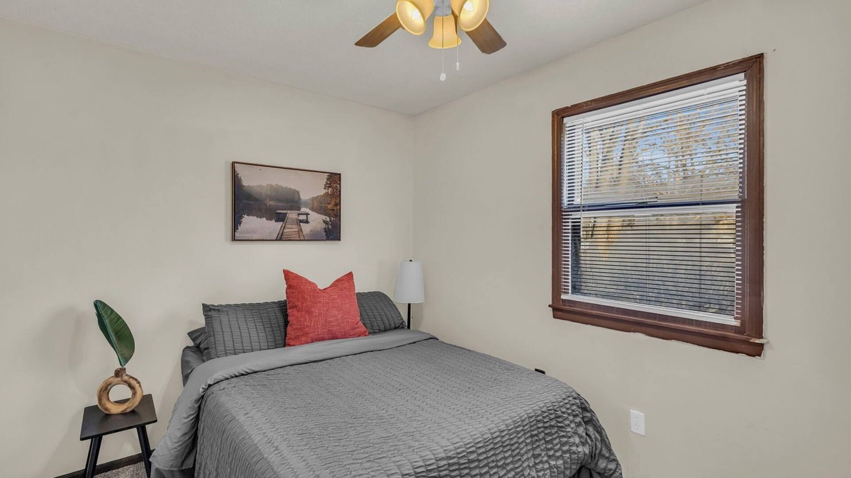 Baldwin City Apartment | Quiet & Cozy 2BR Home - Clean & Comfy Stay in Baldwin City