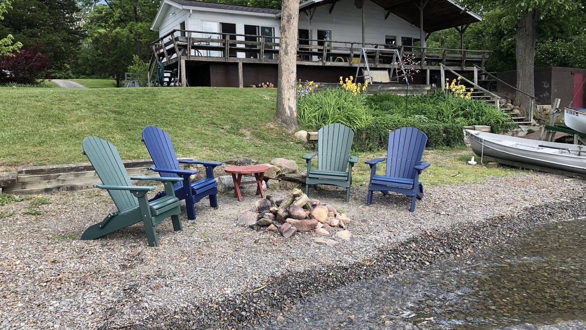 Penn Yan Cottage | Quiet Cozy Cottage on Keuka Lake Wine Trail