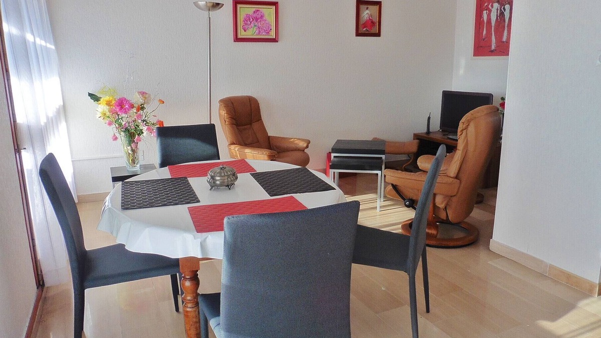 Avignon Apartment | Quiet downtown apartment +/- garage