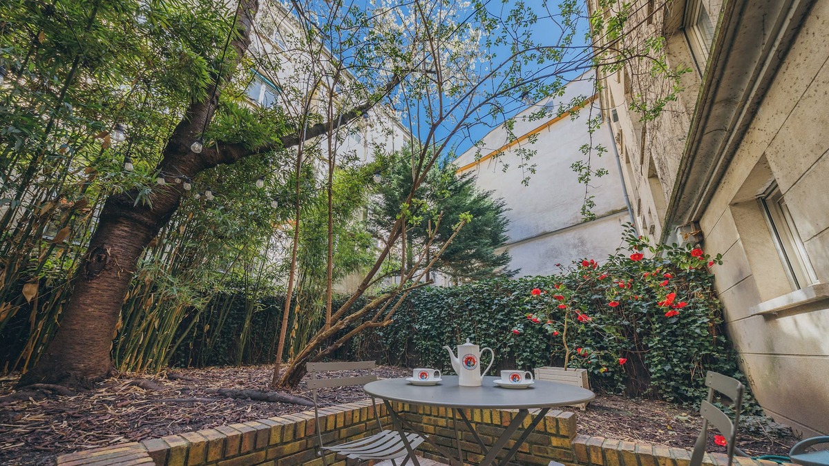 Jardin des plantes Apartment | Quiet duplex with private garden and terrace