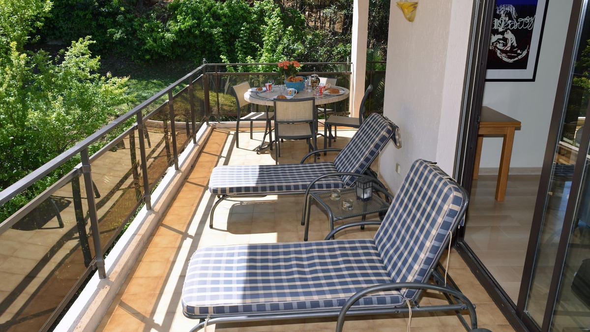 Cap-d'Antibes Apartment | Quiet, exclusive and charming flat up to 5 people close to the beach - WIFI, AC
