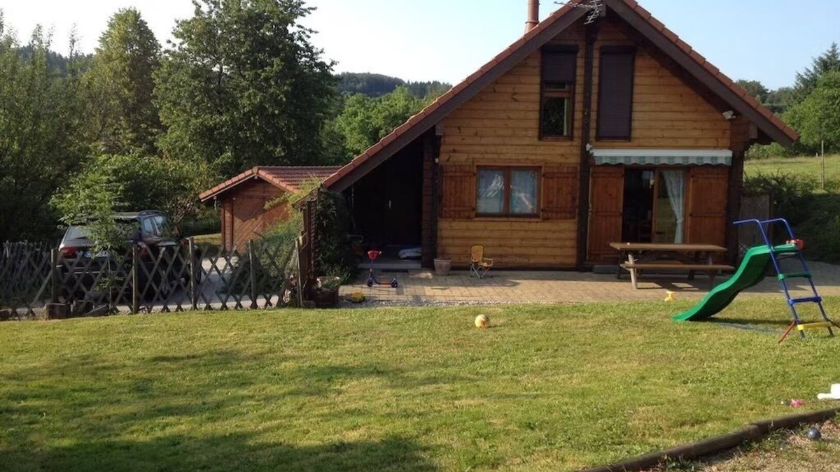 Girmont-Val-d'Ajol Ski Chalet | Quiet Finnish-style chalet with 11 ares of fully enclosed garden