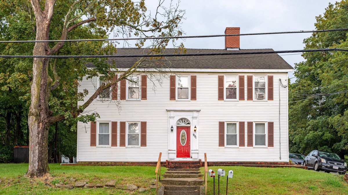 Leominster Apartment | Quiet Furnished 2BR Unit in North Leominster!