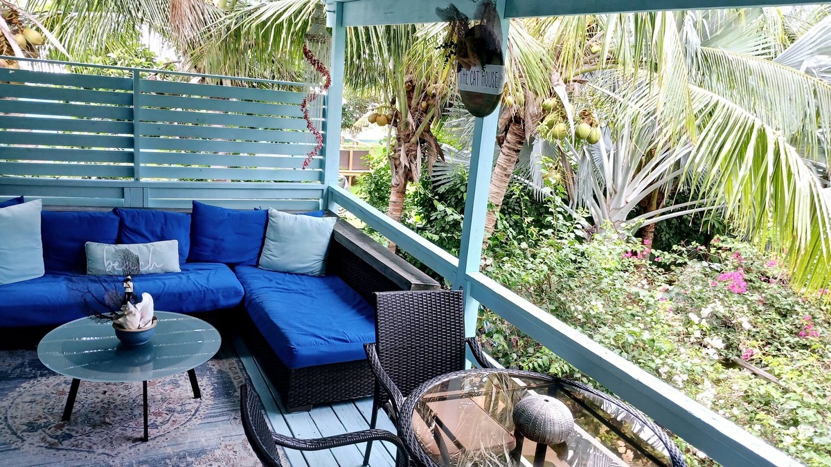 Spanish Wells Apartment | Quiet garden Retreat. Close to everything, especially the beach. Bikes, SUP's.