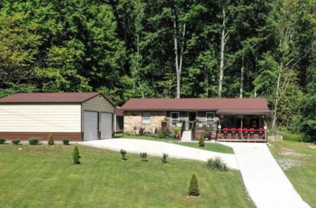 La Follette House | Quiet Getaway
