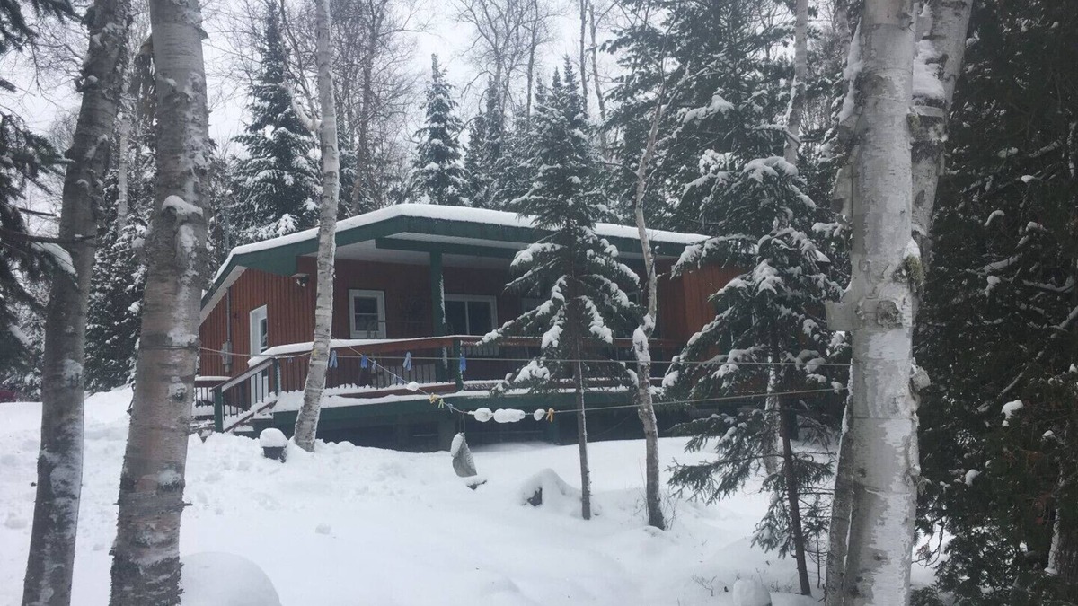 Kearney Cottage | Quiet Getaway- Waterfront cottage
