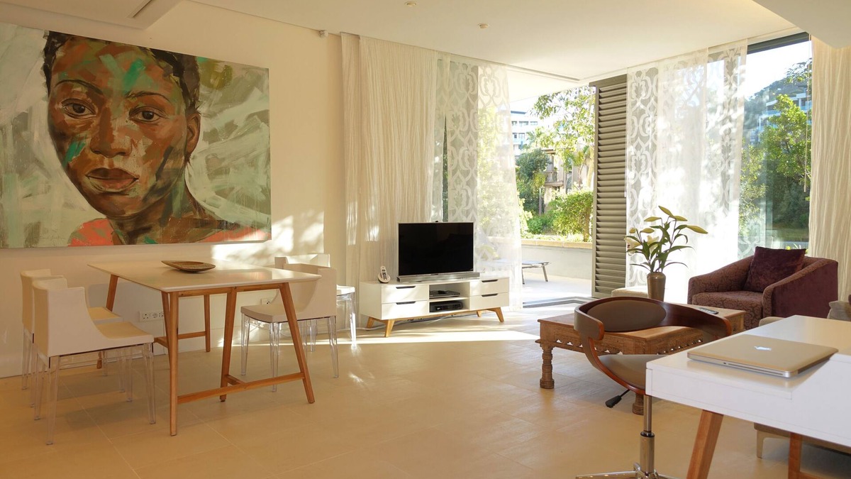 Victoria and Alfred Waterfront Apartment | Quiet GF apartment at the water, V&A waterfront, overlooking Table Mountain, free WiFi