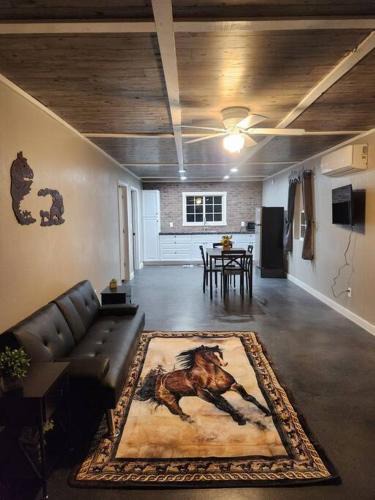 Andalusia Apartment | Quiet Guest Cabin in Andalusia, Alabama