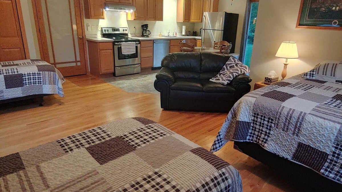 Hastings House | Quiet Guest Suite