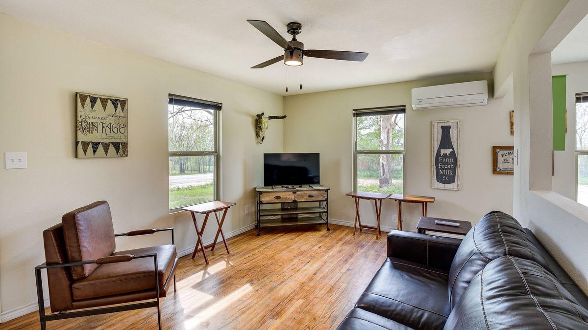 Hico House | Quiet Hico Home - Walk to Downtown!