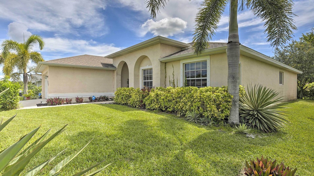 Diplomat House | Quiet Home w/Backyard & Grill in Cape Coral!