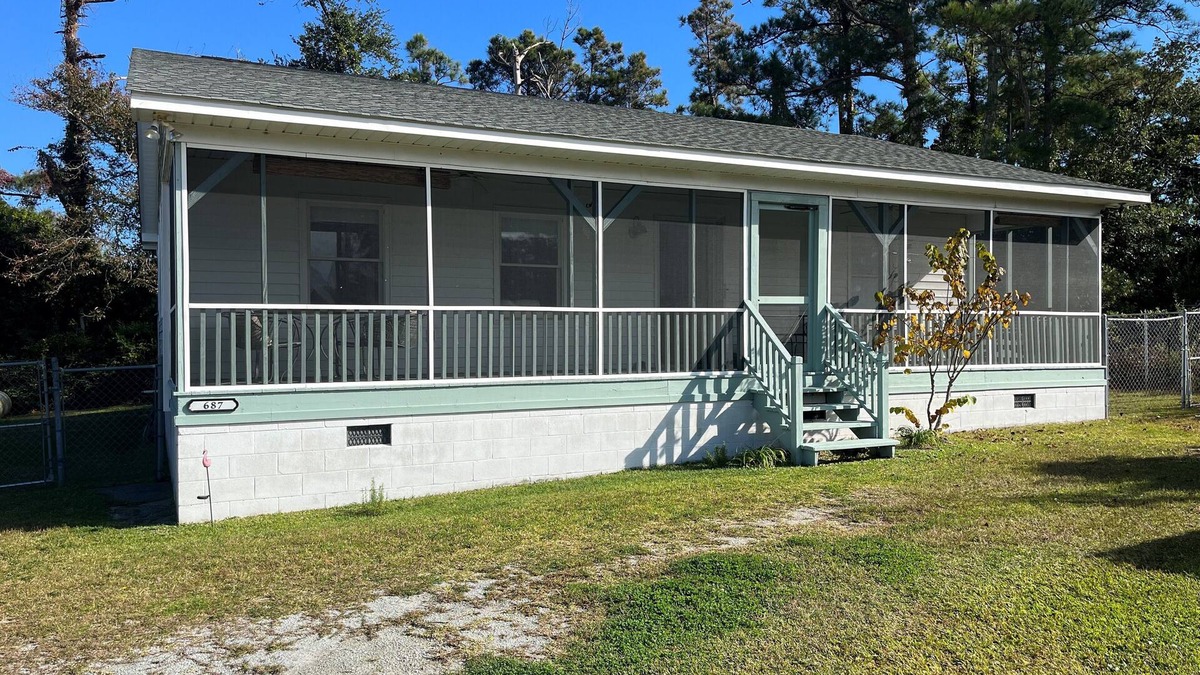 Harkers Island House | Quiet Home With Sound Views!