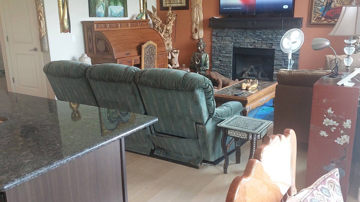 Cochrane House | Quiet house and neighborhood well located 25 minutes from Calgary.