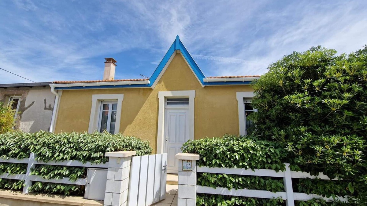 Quartier des Dunes House | Quiet House, 50m from Beach, 2 Bedrooms, Sleeps 5, Pet-Friendly