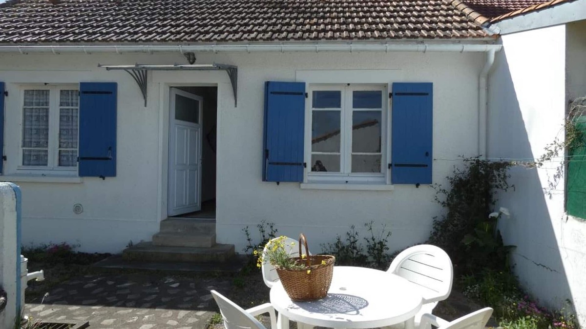 Notre-Dame-de-Monts House | Quiet house in Notre-Dame-de-Monts, 400m from beach, pets allowed