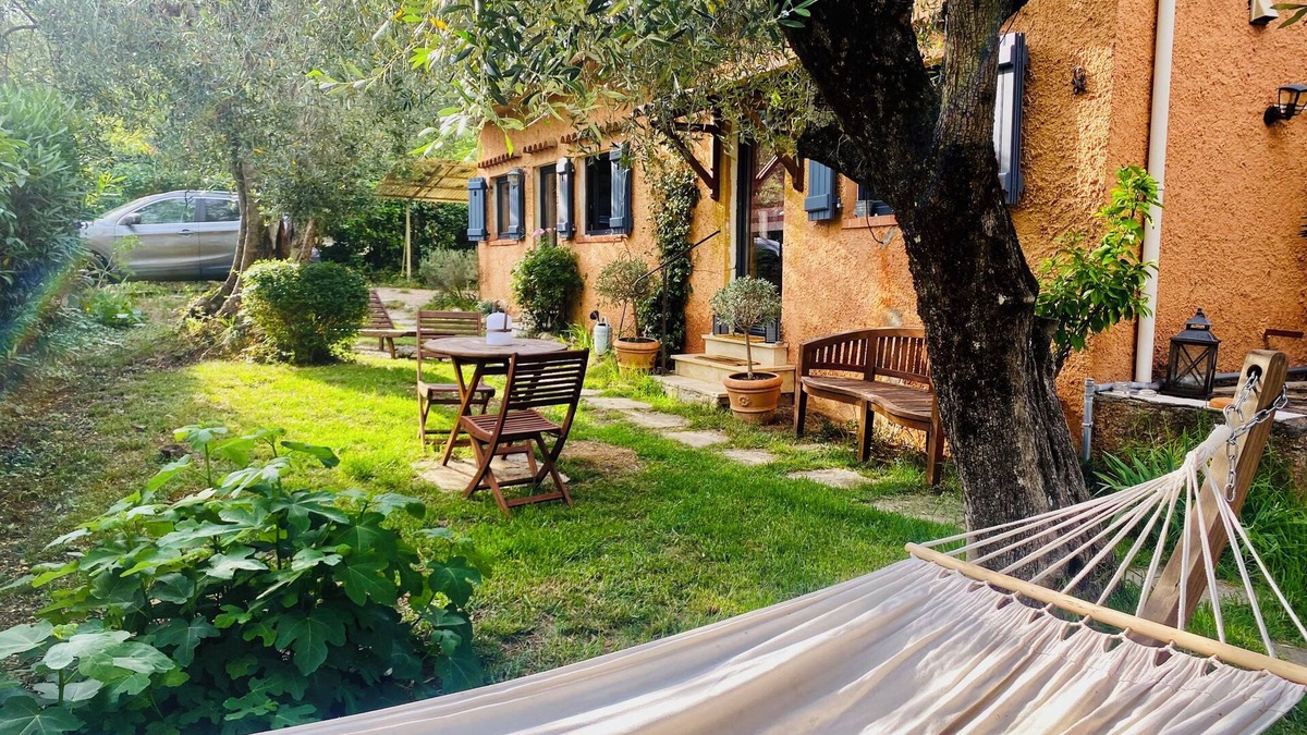 Roquefort-les-Pins House | Quiet house with garden in the heart of the Olive grove