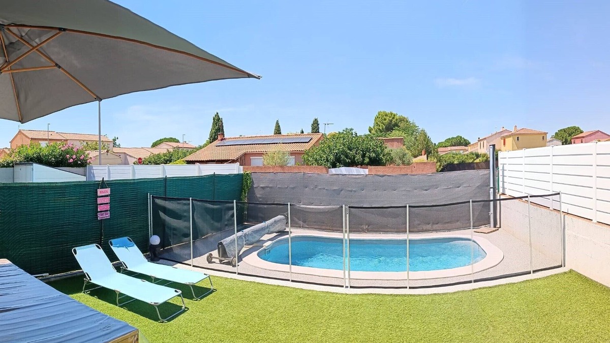 Paulhan House | Quiet house in the South between sea and countryside