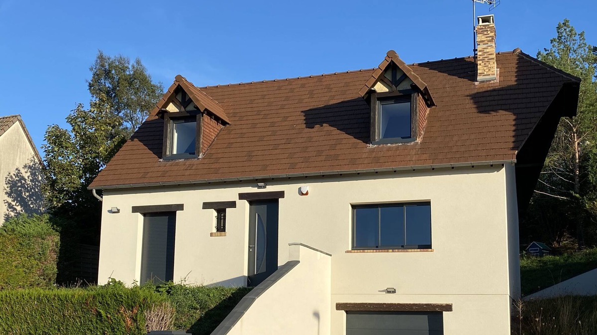 Evreux House | Quiet house overlooking the town of Evreux