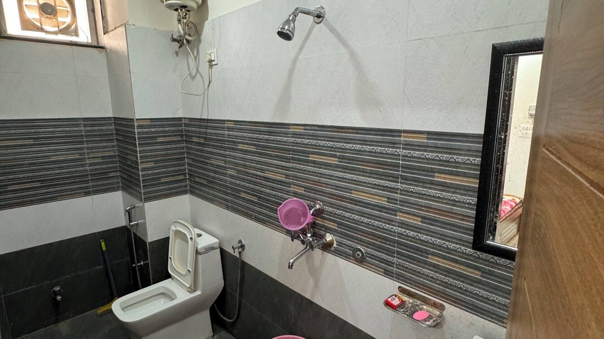 Pink City House | quiet, lake view, affordable rooms