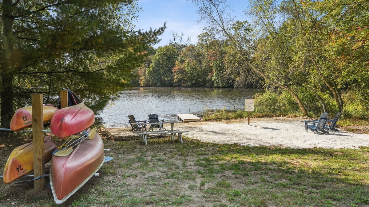 Kenvil House | Quiet Lakeside Boho Home for Displaced, Relocating and Professional Families