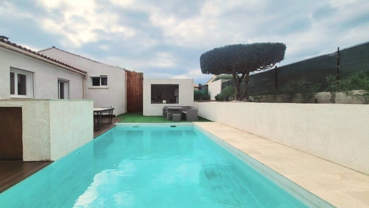Peret House | Quiet location amidst vineyards with private pool and summer kitchen 2 bedrooms
