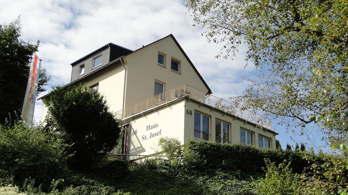 Vallendar Apartment | Quiet location, near Koblenz, Rhine Valley, Moselle Valley and Lahn Valley
