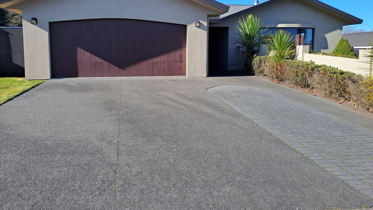 Nukuhau House | Quiet location near town - Free WiFi & Linen
