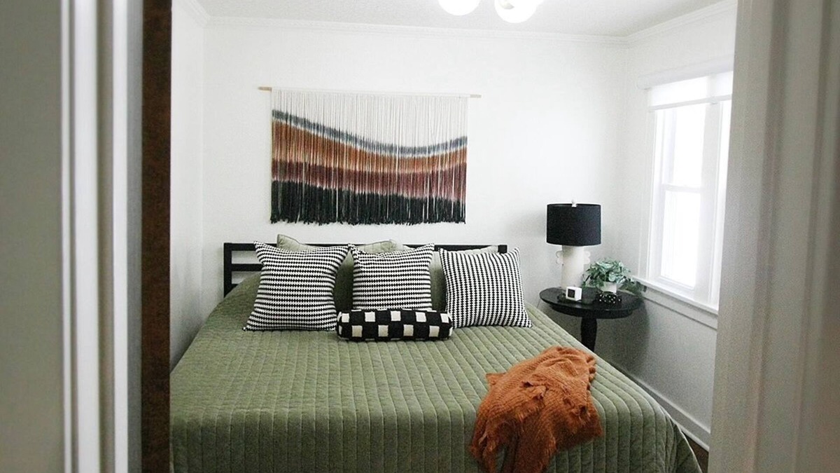 Westside Connection House | Quiet Location - Walkable - Private Yard and Patio