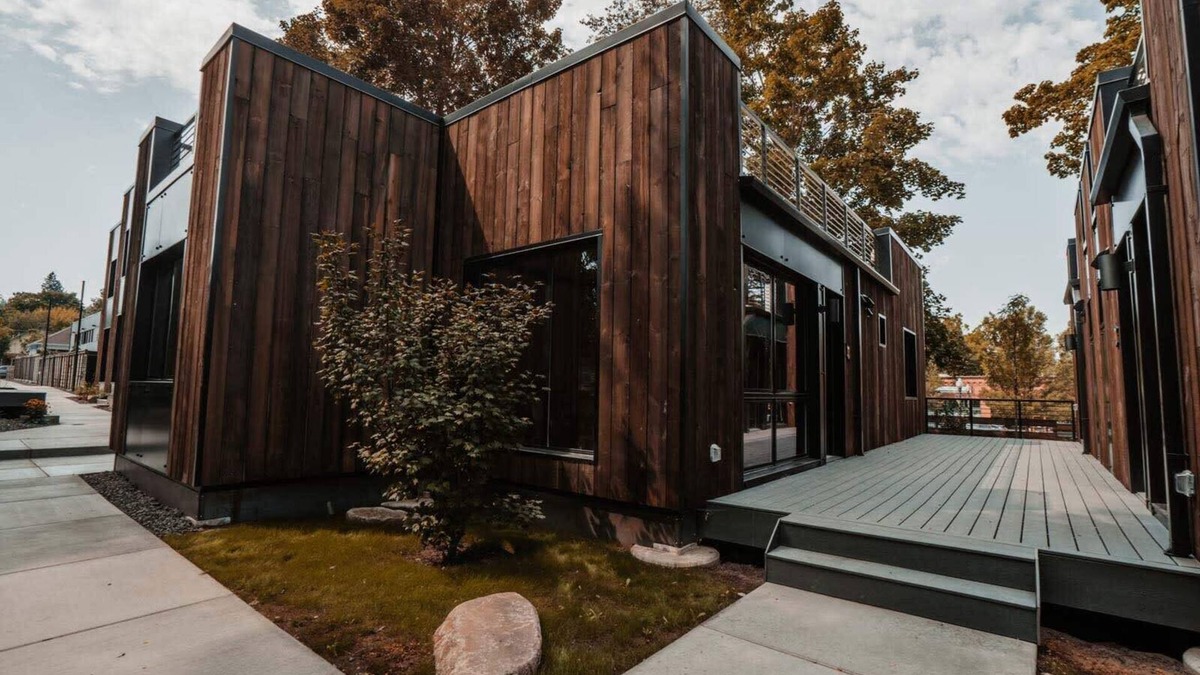 South Perry District Apartment | Quiet Micro Studio- Eco and Pet-friendly