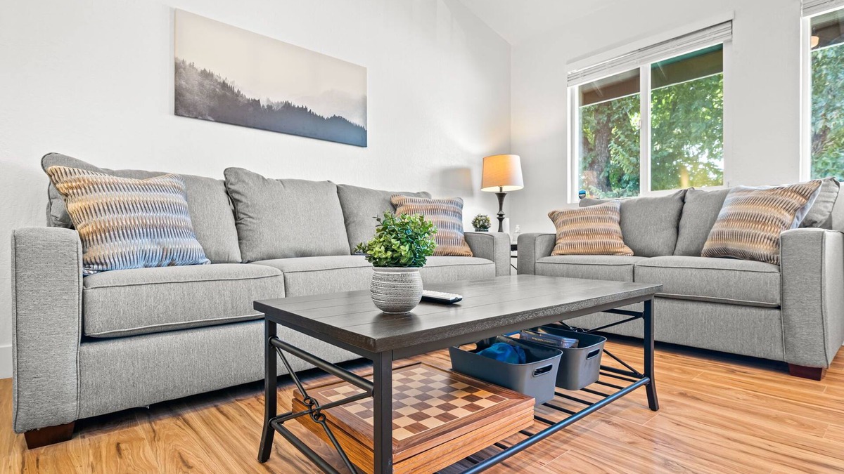 Northeast Reno Condo | Quiet Modern Condo by UNR & 3 min to Dowtown